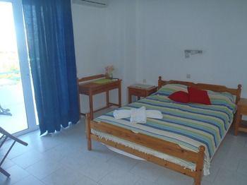 Sea Shell Apartments Pirgos Psilonerou Exterior foto